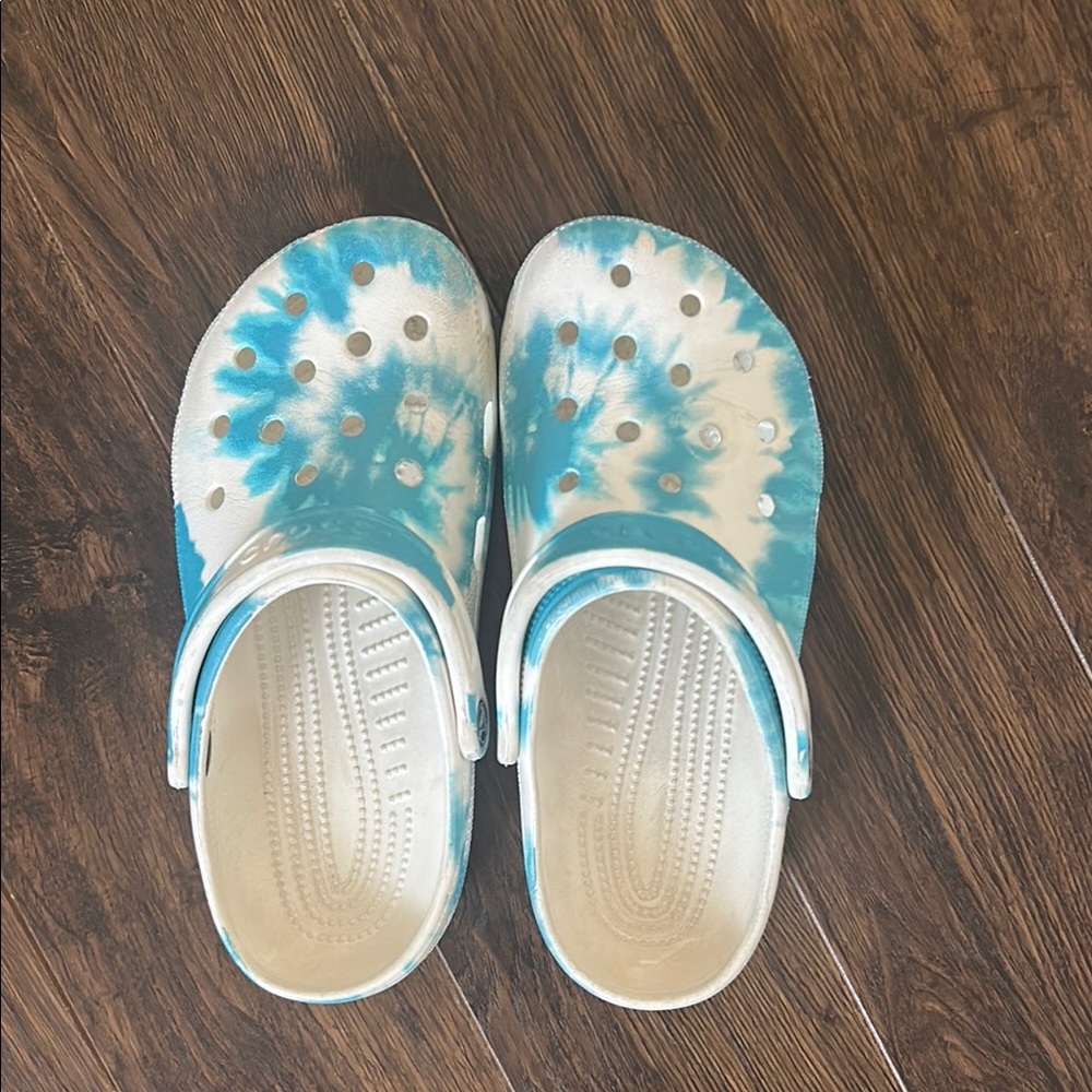 Turquoise Blue Tie Dye Crocs